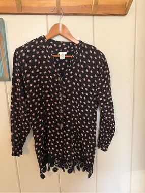 Vintage 1988–1993 J.A.S. USA XL Black Floral Rayon Blouse Lace Hem Cottagecore